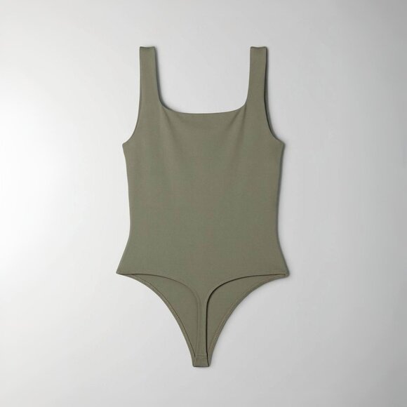 Aritzia Babaton Contour Squareneck Tank Bodysuit - Picture 4 of 7